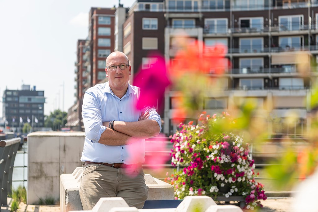 Wanneer ga jij een kop koffie drinken met je nieuwe makelaar in Hendrik-Ido-Ambacht?