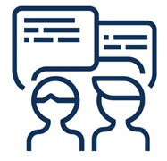 2 mensen voeren een gesprek