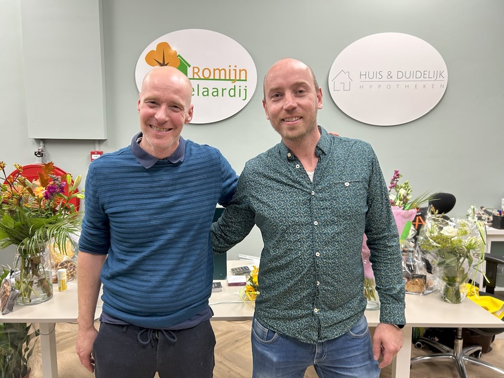 Foto opening nieuw pand Houten