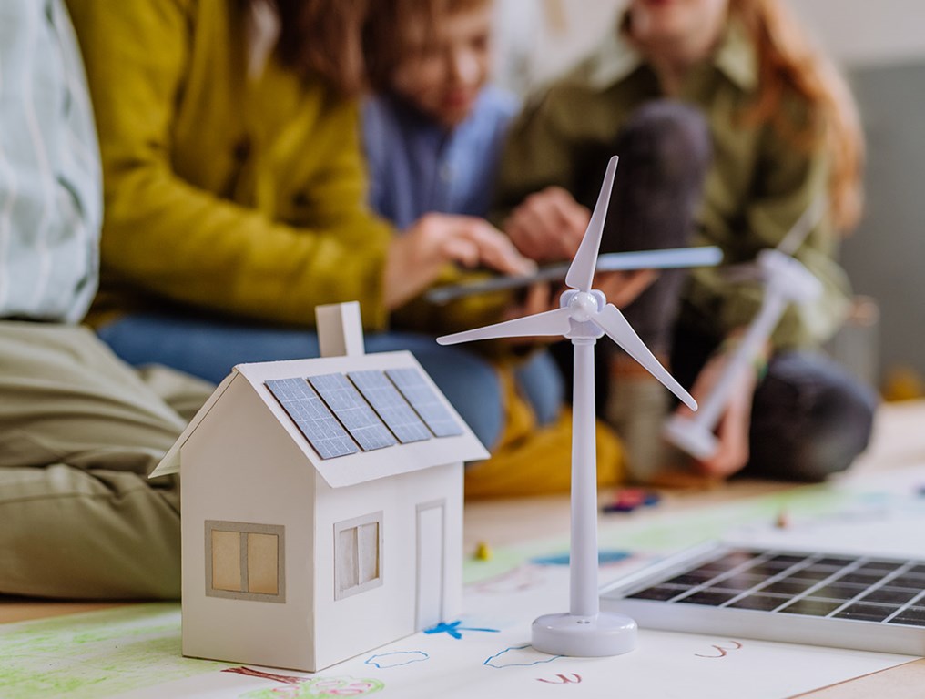 Isoleren, zonne-energie en duurzaam verwarmen