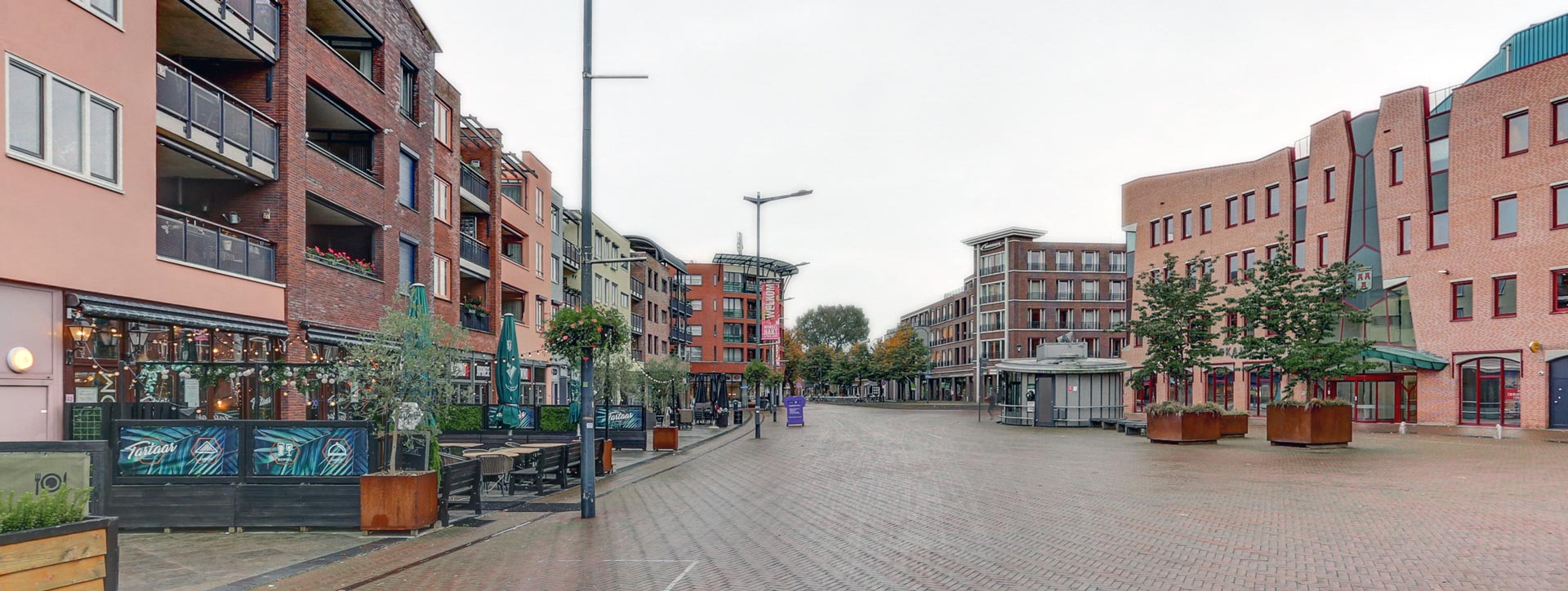 Op zoek naar een woning? <br/>Lazeroms Makelaardij helpt je jouw droomwoning te realiseren.