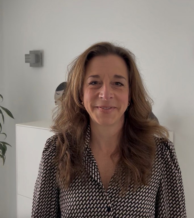 Veronique stelt zich aan jou voor