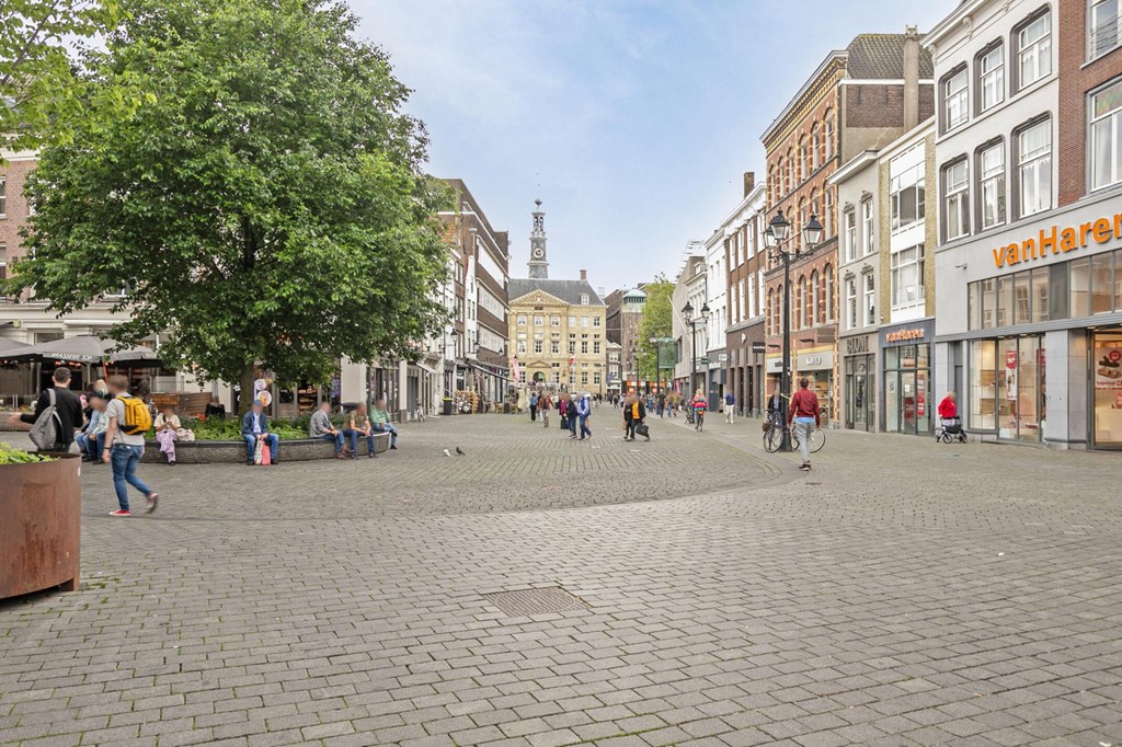 Na de bezichtiging vertellen wij onze bevindingen en bespreken de aankoopstrategie. 