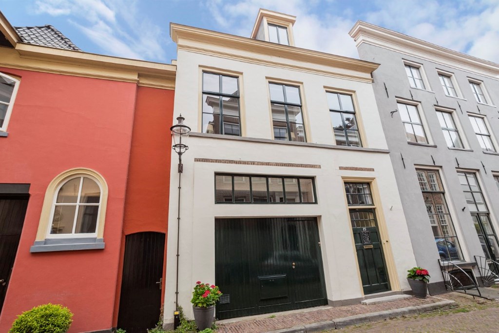 Aangekocht: Papenstraat 15  7411 NA , Deventer