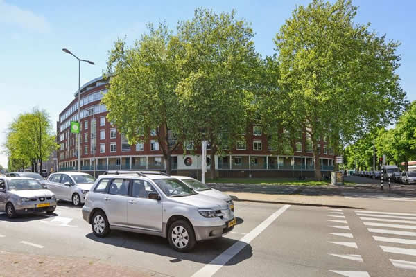 Troelstrakade 925, Den Haag