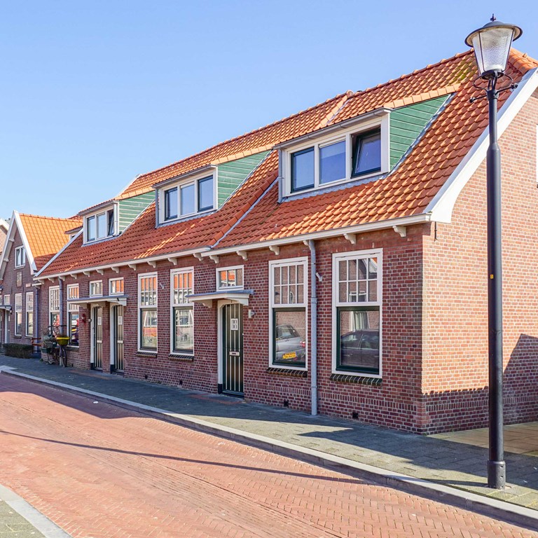 Wij helpen u graag bij het vinden van de juiste woning!