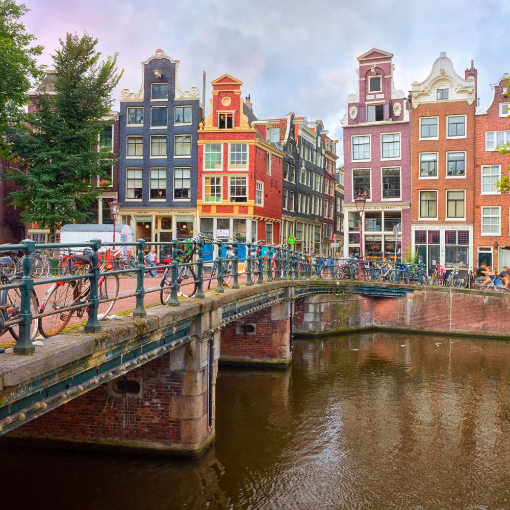 Selling a House in Amsterdam: How Important Is a Healthy Homeowners' Association?