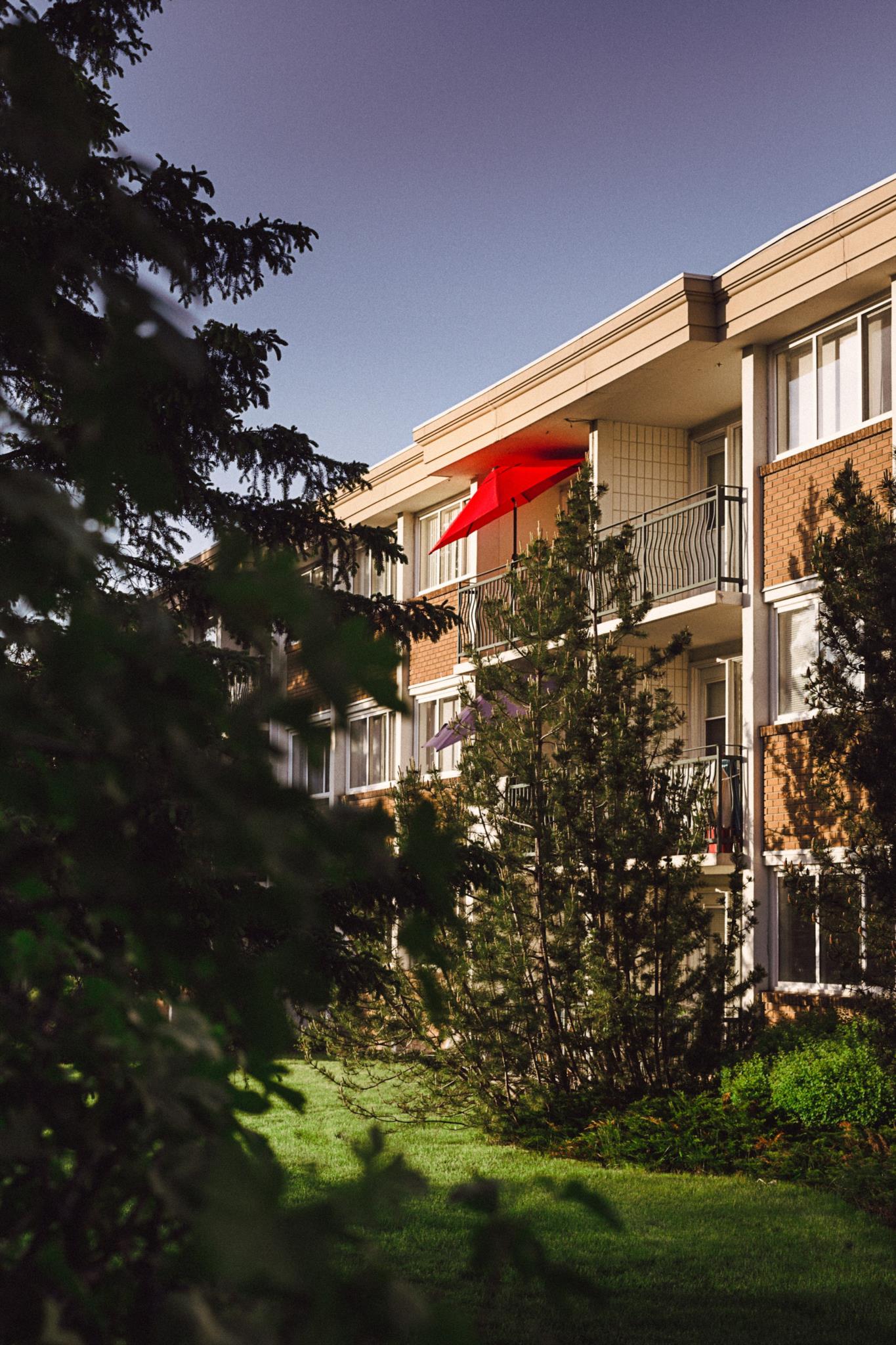 NEWCURB Makelaars | Een appartement verkopen? Denk ook aan de VvE