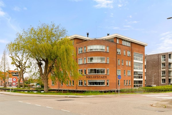 Stationshof, Roelofarendsveen