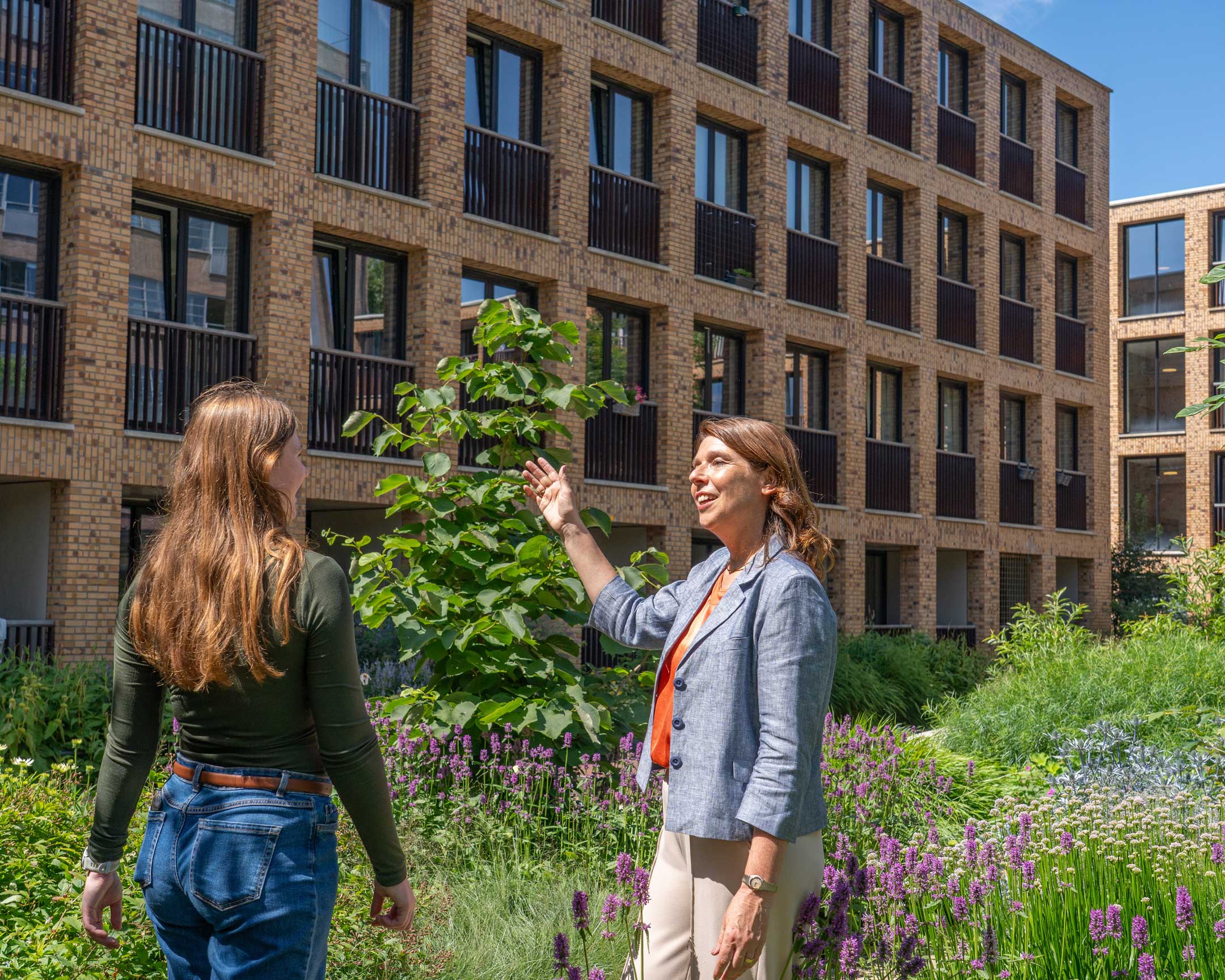 A professional buying agent by your side